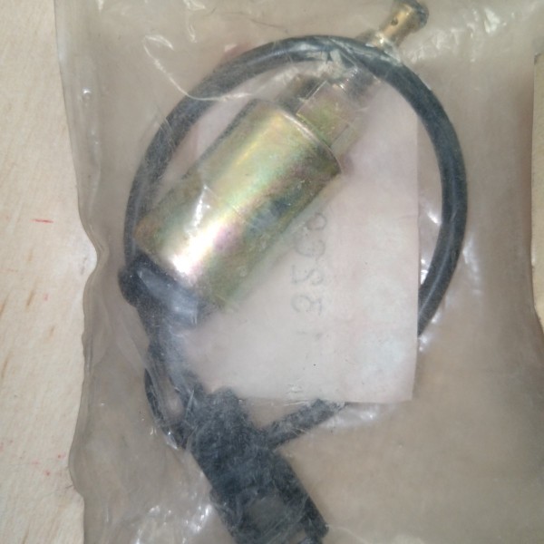 13260-83000 VALVULA SOLENOIDE MARCHA LENTA