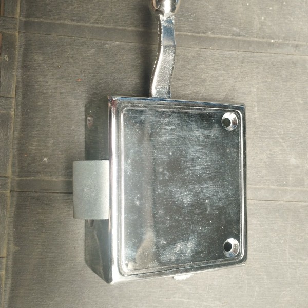 RM1104 CERRADURA