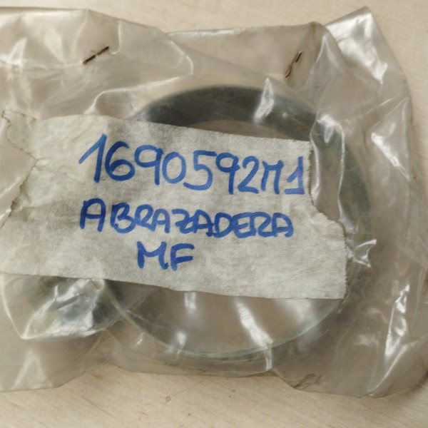 1690592M1 ABRAZADERA