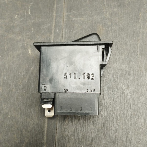 1695209M1 INTERRUPTOR