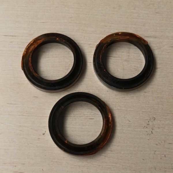 187211 RETEN (32X45X7)