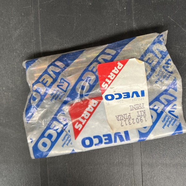 1902317 KIT PINZA FRENO