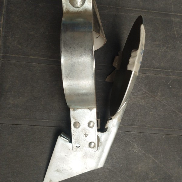 2930-102 TAPA DE ESCAPE