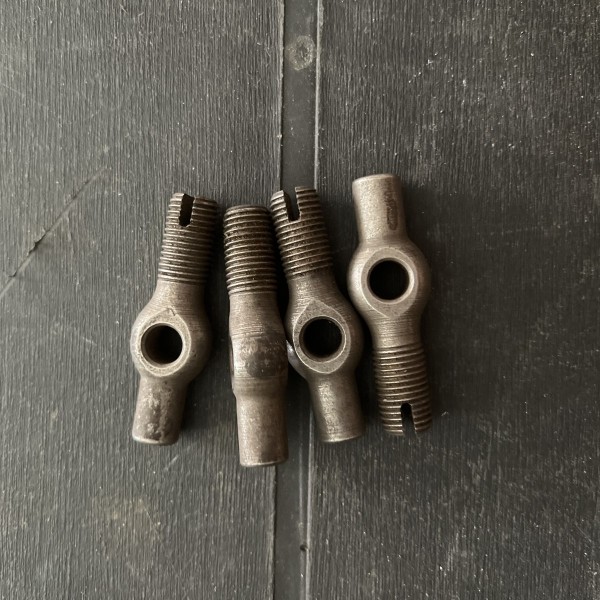 30014695 TORNILLO