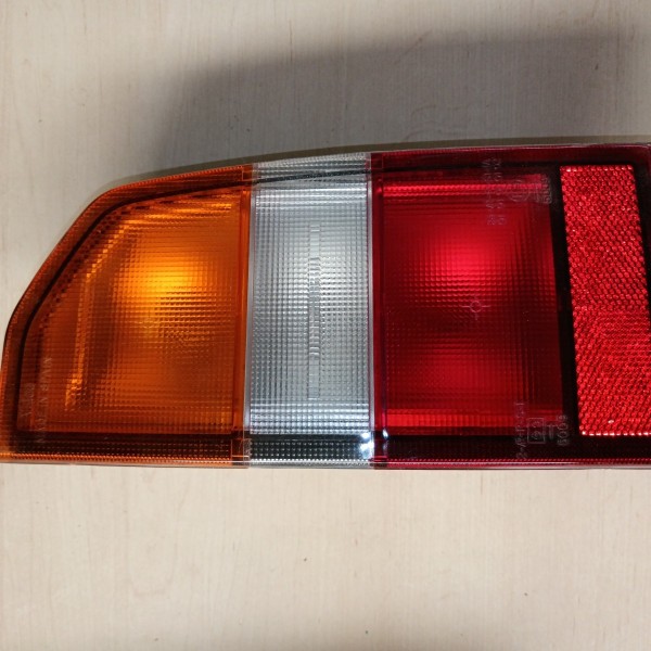 35650-85C00 PILOTO TRASERO DERECHO VITARA