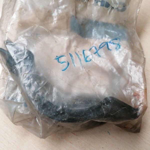 5116798 COLLAR