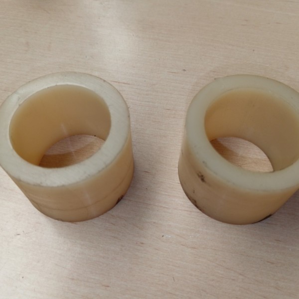 77079000 CASQUILLO NYLON