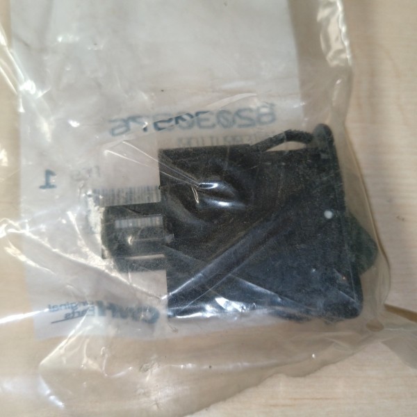 82030976 INTERRUPTOR