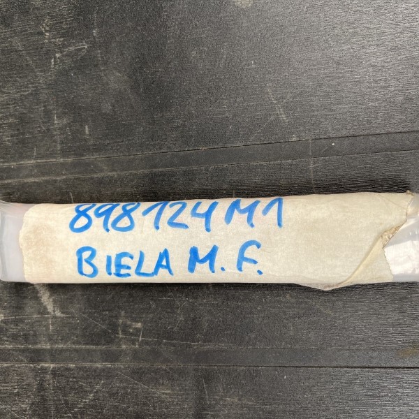 898124M1 BIELA