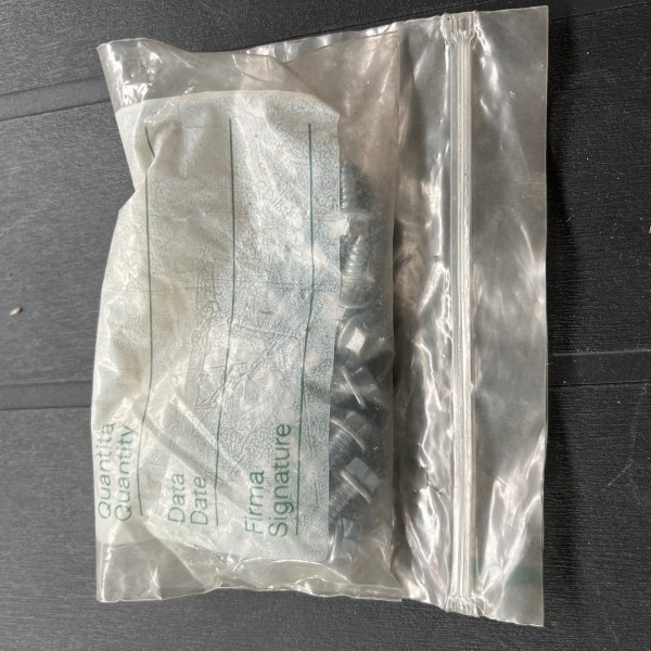 C850535 TORNILLO