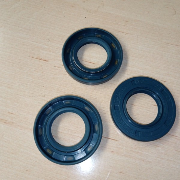 FE-601006 RETEN DOBLE LABIO 25/47/7