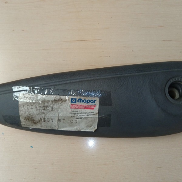 QD709C3 APOYABRAZOS DODGE GRAN CARAVAN 1996