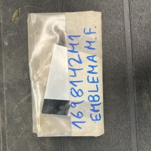 1698142M1 EMBLEMA
