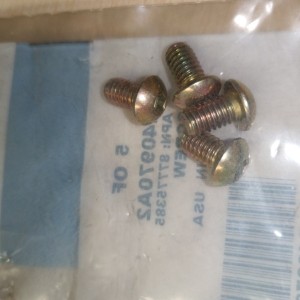 240970A2 TORNILLO
