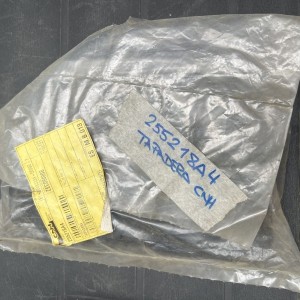 255218A4 TAPADERA