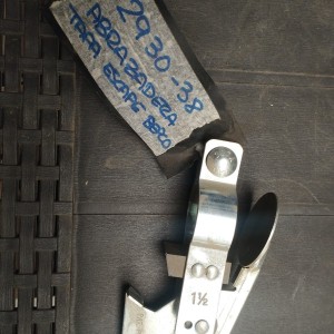 2930-38 TAPA DE ESCAPE