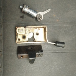 321602100 CERRADURA + 1 INCOMPLETA