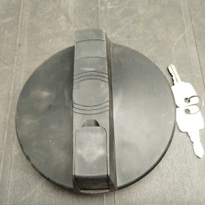 3616543M1 TAPON CON LLAVE