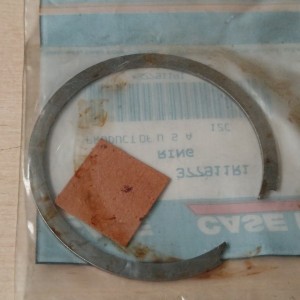 377911R1 CIRCLIP
