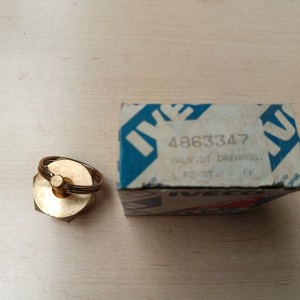 4863347 VALVULA DRENAJE