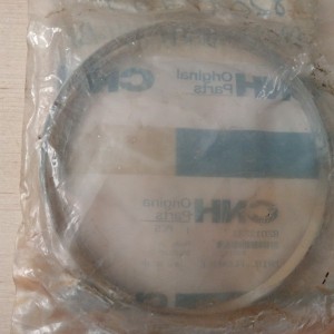 82012733 ABRAZADERA 104-138