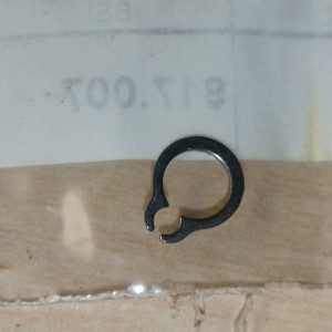 83931752 CLIP
