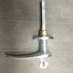 914014 MANILLA CON LLAVE