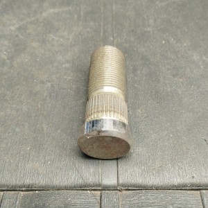 1-33-161-004 TORNILLO