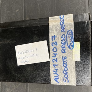 AV4124037 SOPORTE RADIO