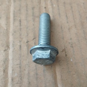 100.910 TORNILLO 10X35 TAMBOR 10.9